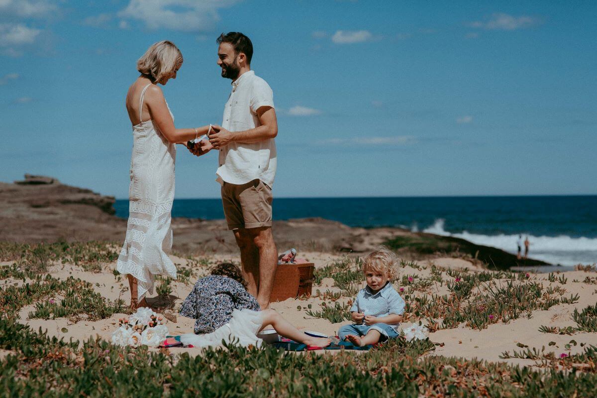 Beach vow renewel photo by Carmen Glenn