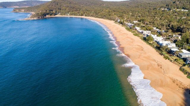 pearl beach coastline