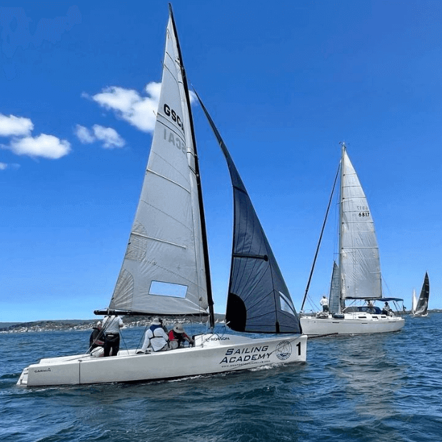 Gosford Sialing Club learn to sail.png