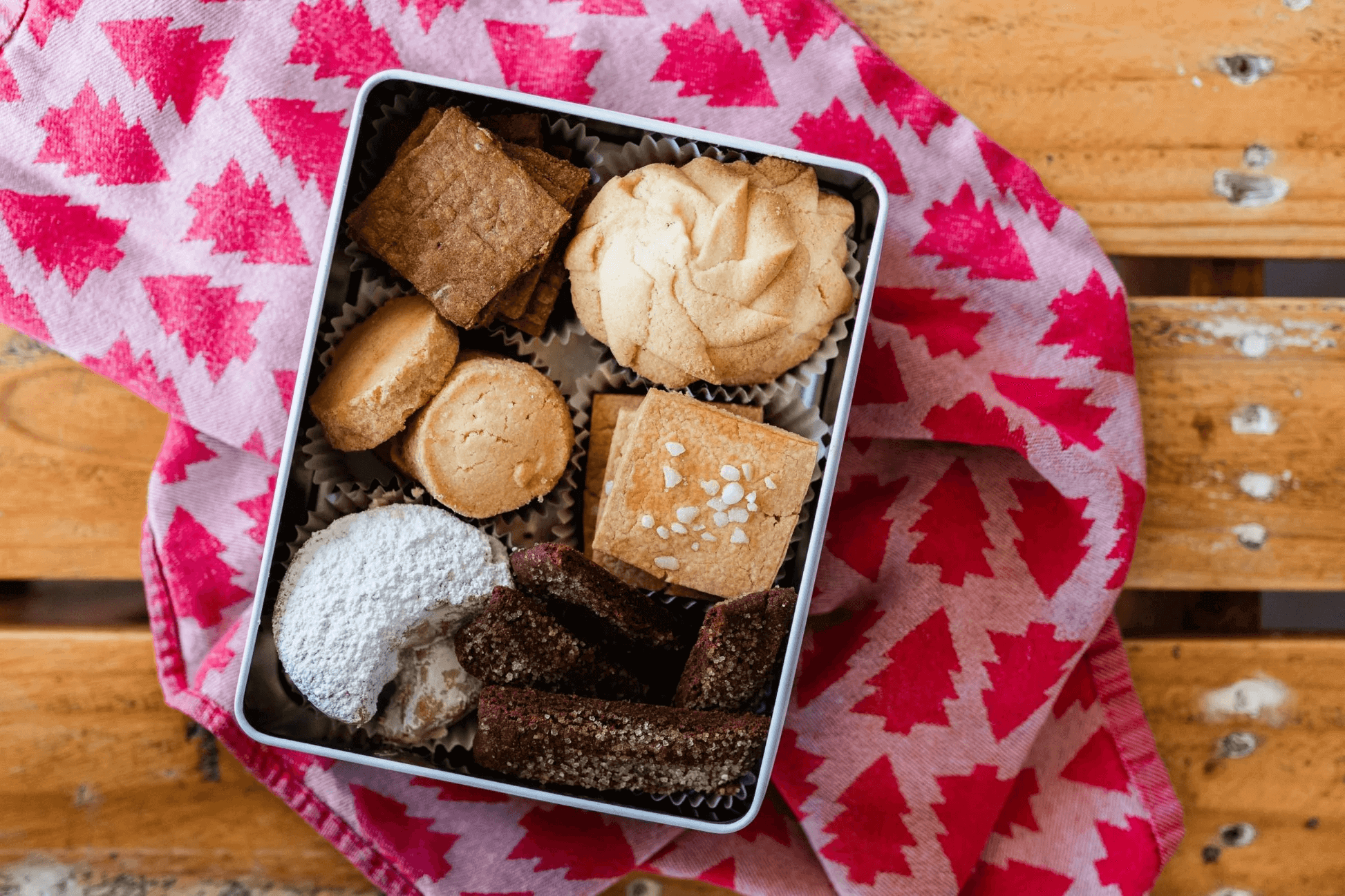 Burnt Honey Christmas biscuit tin from around the world