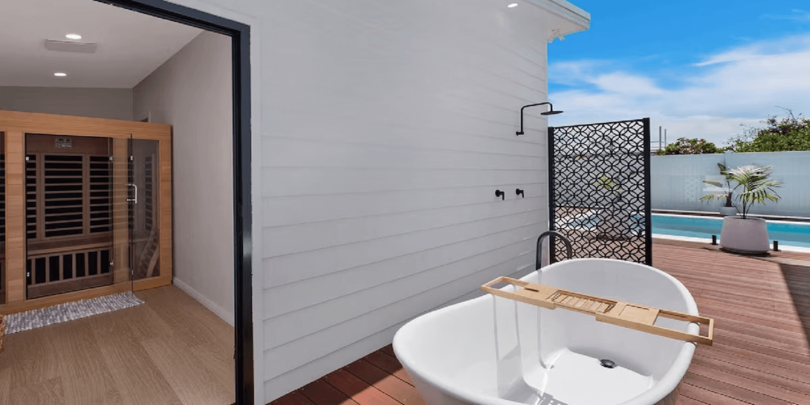 Seascape, blue bay bath tub outdoor