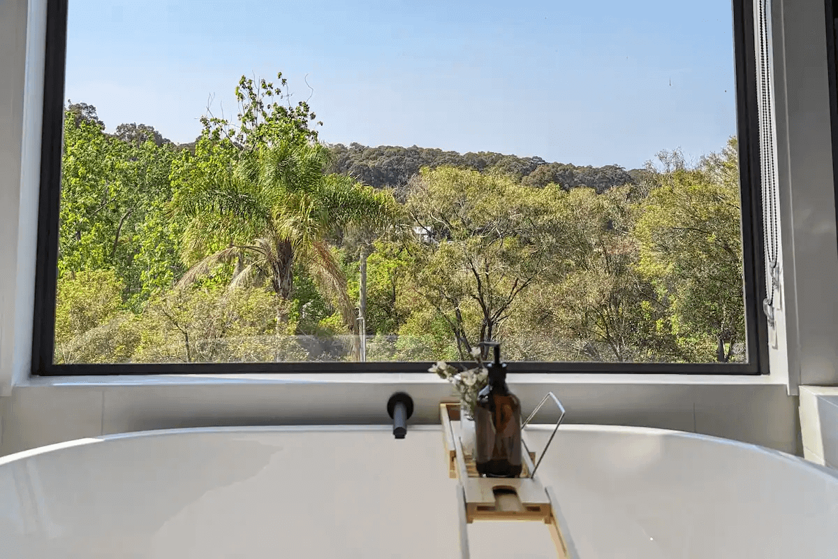 Tumbi Orchard bath tub