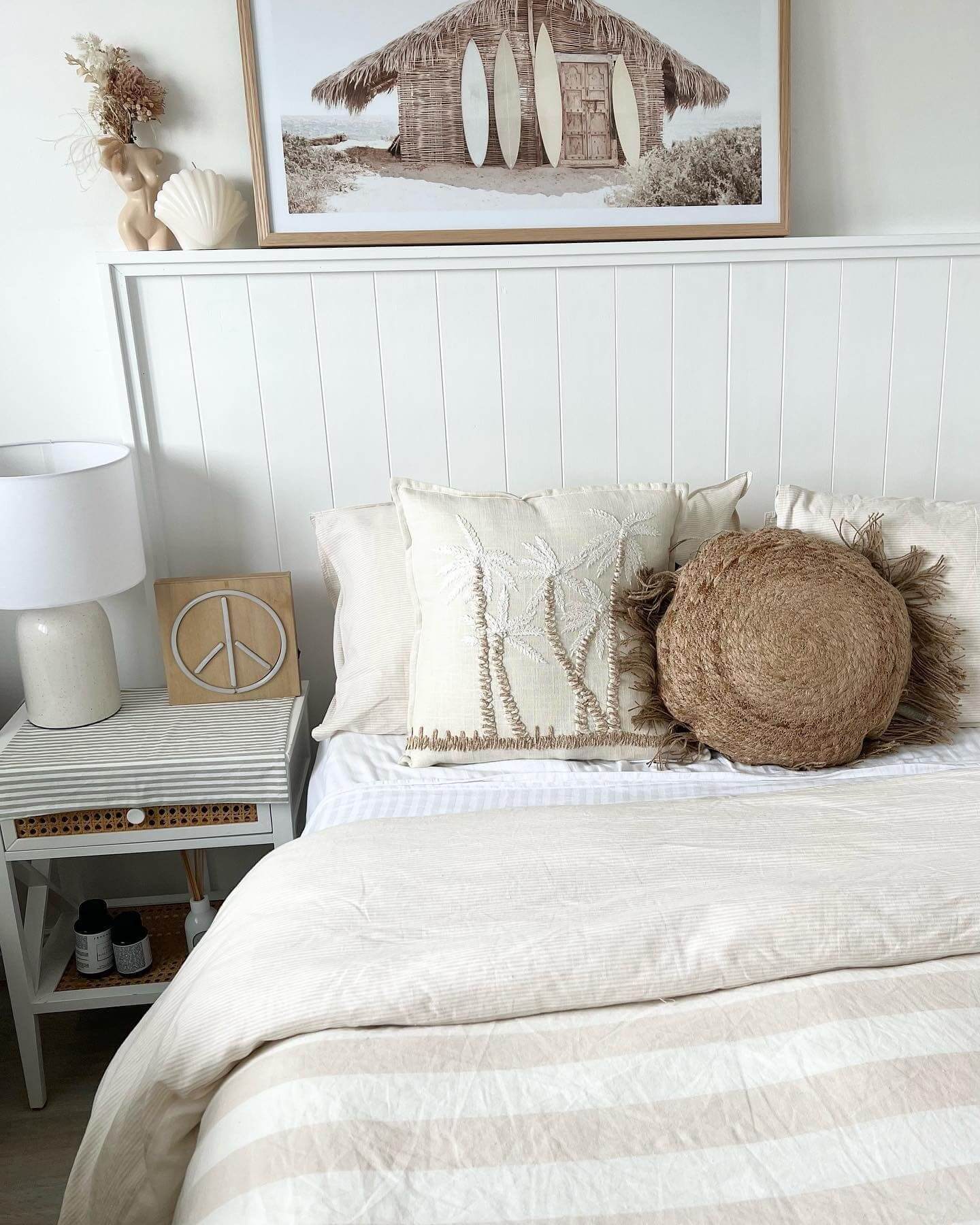 Accommodation bedroom cream, white and tan coastal theme