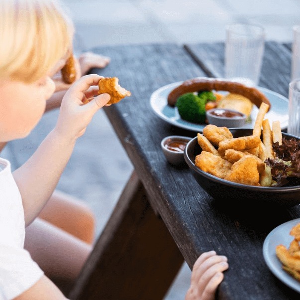 kids eat free Central Coast Bateau Bay hotel