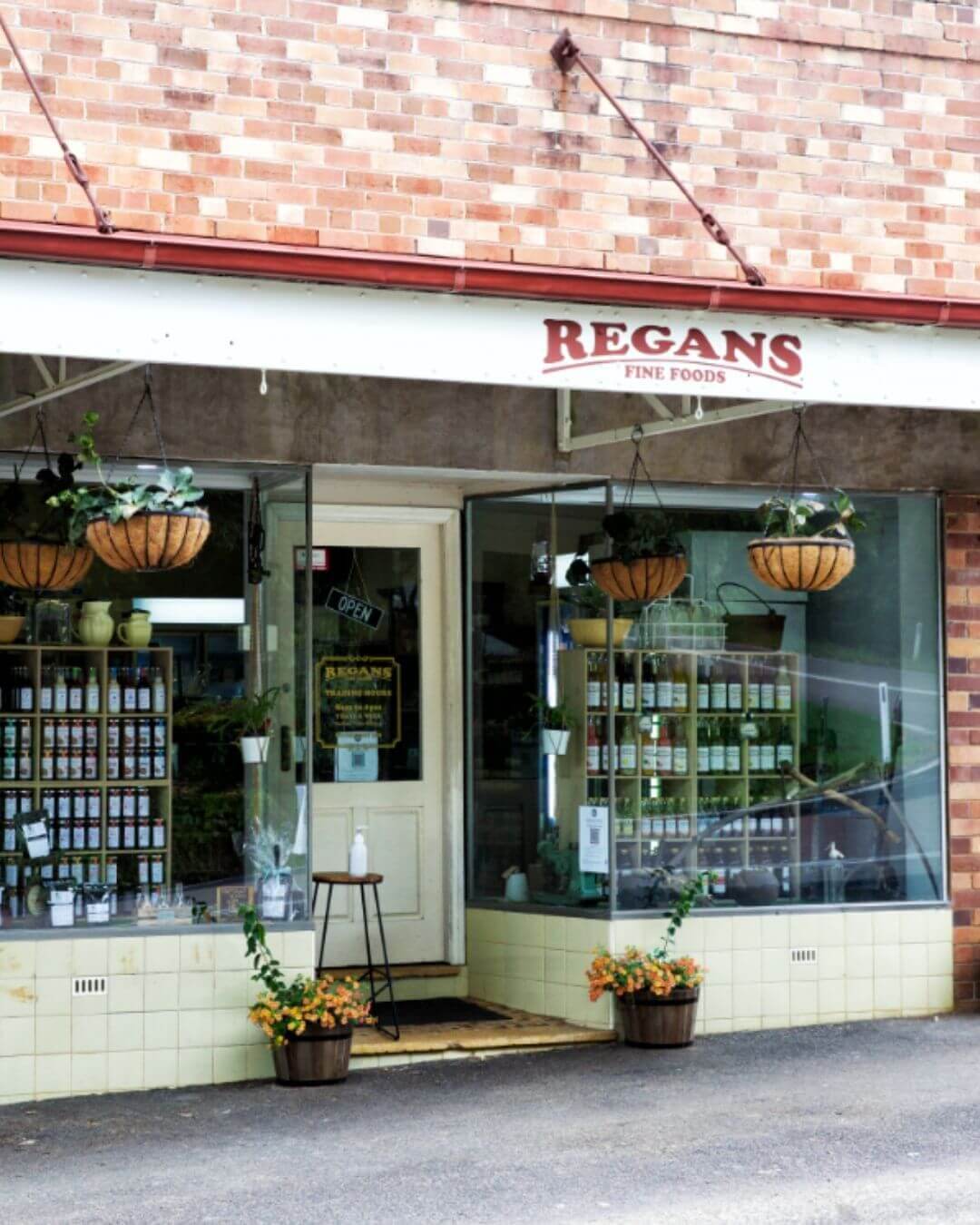 regans fine food shopfront