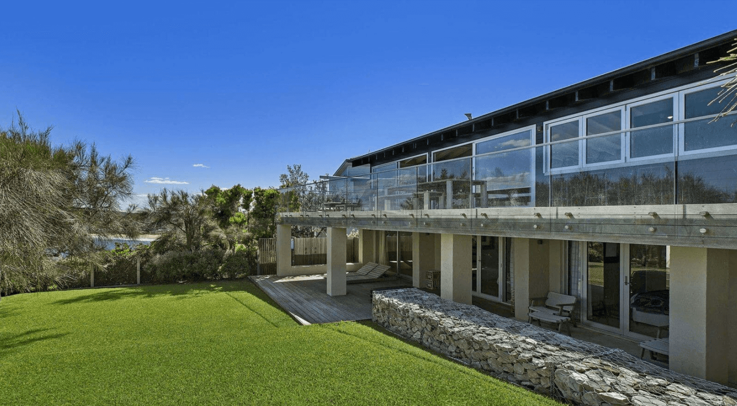 Stay at Old School Luxury Beach House