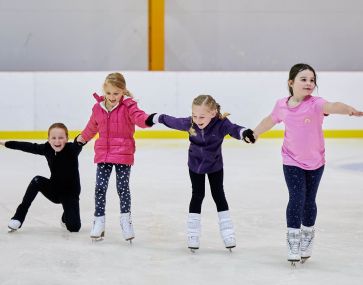 Kids skating at Erina Ice Arena