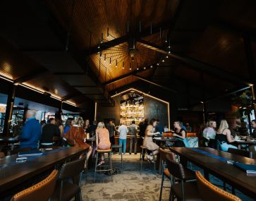 hotel gosford moody interior of bar